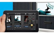 Pārskatīts Samsung Galaxy Tab 7.0 Plus ar Peel Smart Remote