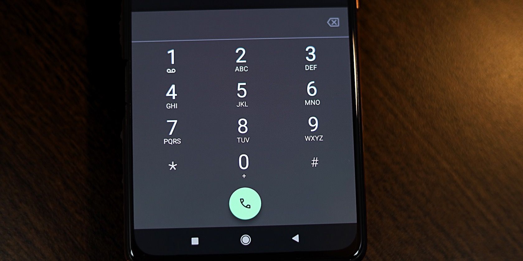 Kaip įrašyti skambučius „Android“ naudojant „Google Phone“ programą