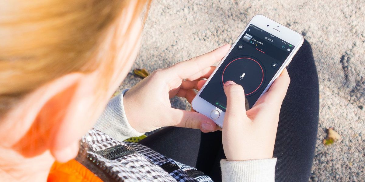 Najlepsza aplikacja Walkie Talkie: Zmień swój telefon w dwukierunkowe radio