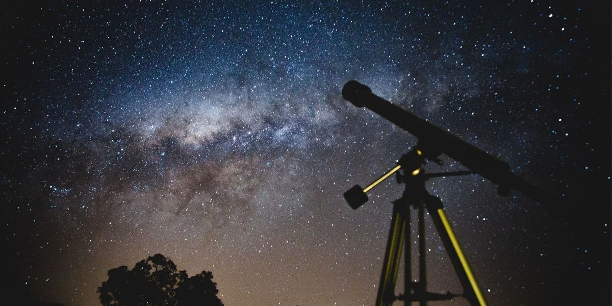 7 najlepších inteligentných teleskopov pre deti a začiatočníkov