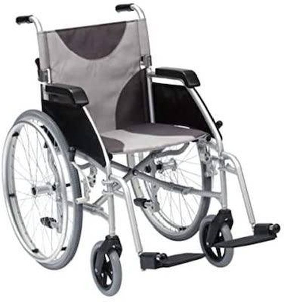 Drive Medical LAWC007A 17-inch ultralichtgewicht aluminium zelfrijdende rolstoel