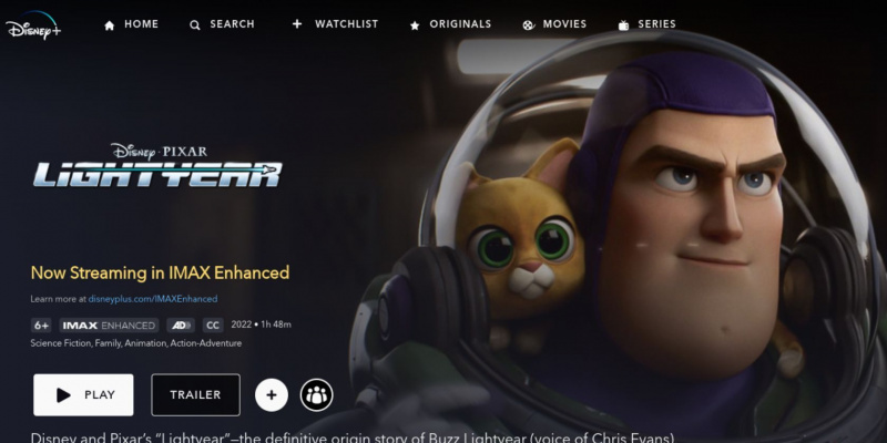   Een voorbeeldpagina van de Lightyear-film met de knop Toevoegen aan volglijst gemarkeerd in de Disney Plus-webapp