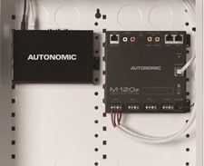 Autonomic introducerer den nye musikafspiller til hele huset og forstærkeren med fire zoner