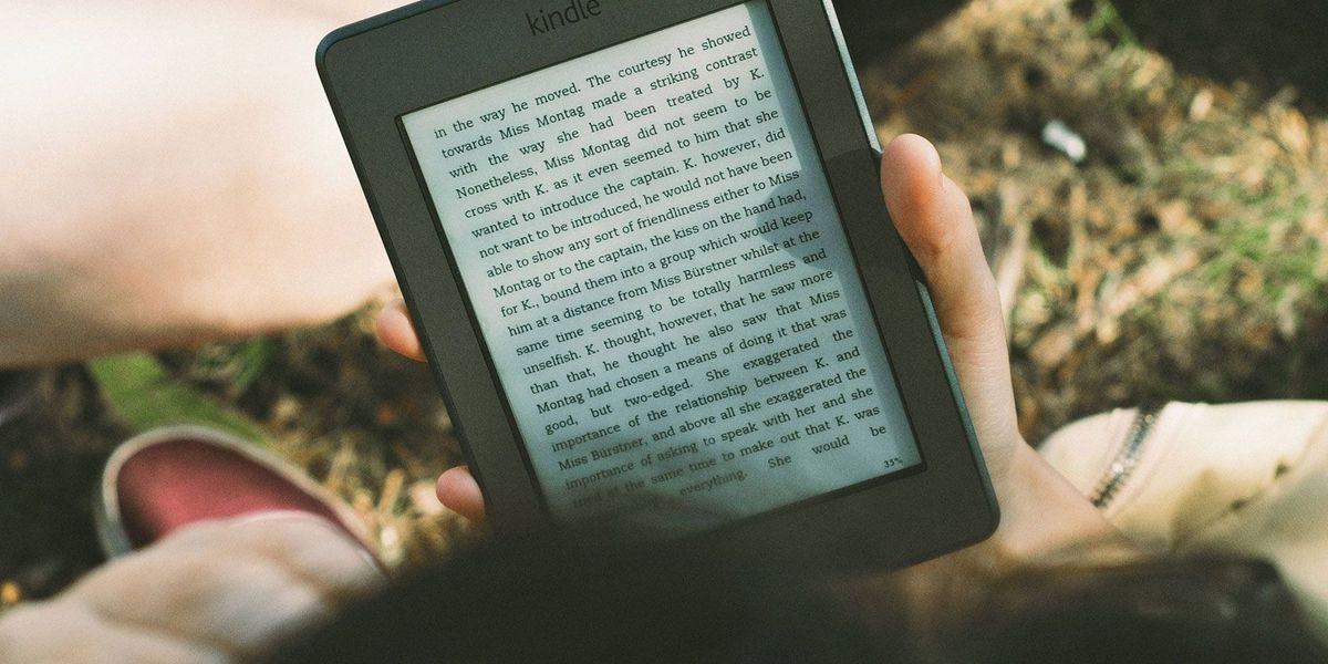 Máte novú čítačku Kindle? 5 aplikácií a stránok, ktoré si zamiluje každý majiteľ Kindle