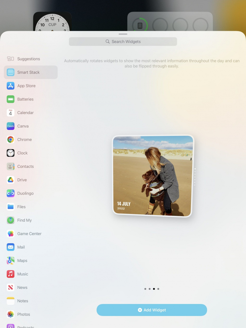   شاشة أداة iPad تعرض خيار Smart Stack