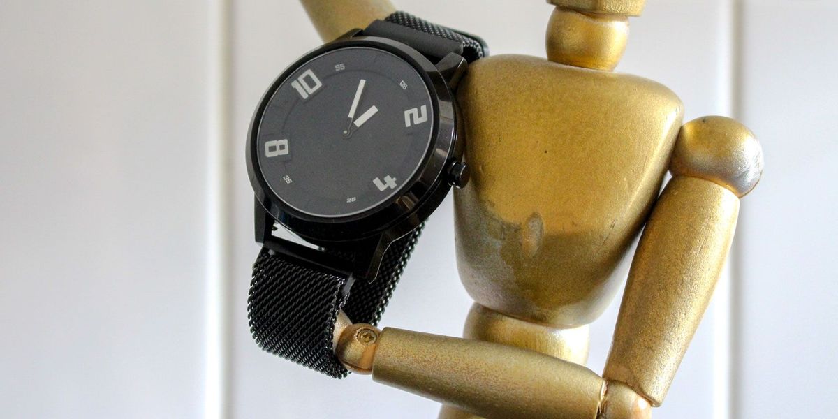 Lenovos klocka X är en attraktiv men fruktansvärd smartklocka