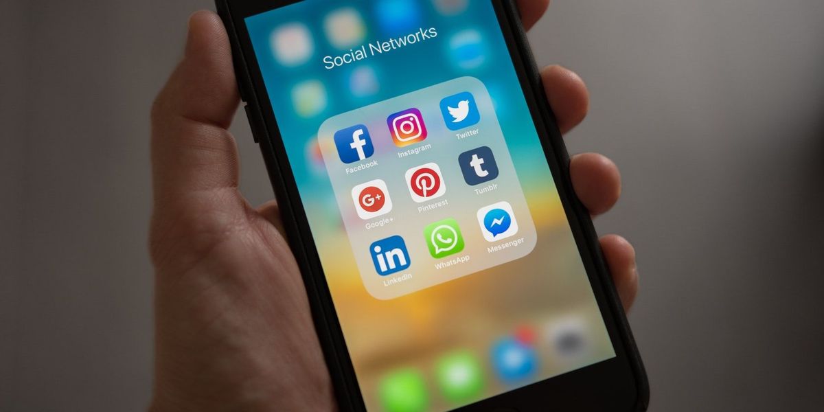Comment lier (et dissocier) Instagram à Facebook