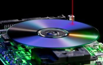 Yleisten CD-, DVD- ja Blu-Ray-aseman virheiden korjaaminen