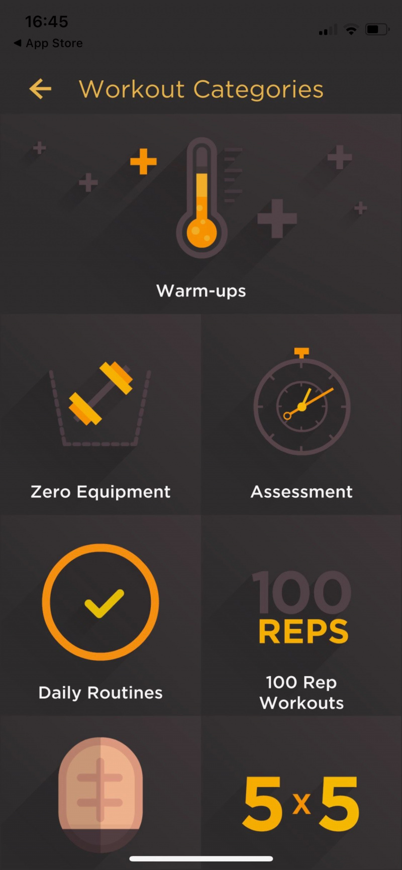   Екранна снимка на приложението Al Kavado, показващо категории тренировки