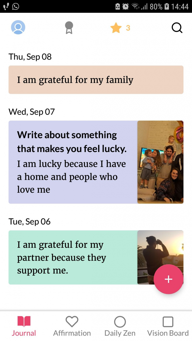   Diario de la aplicación móvil Gratitude Self-Care Journal