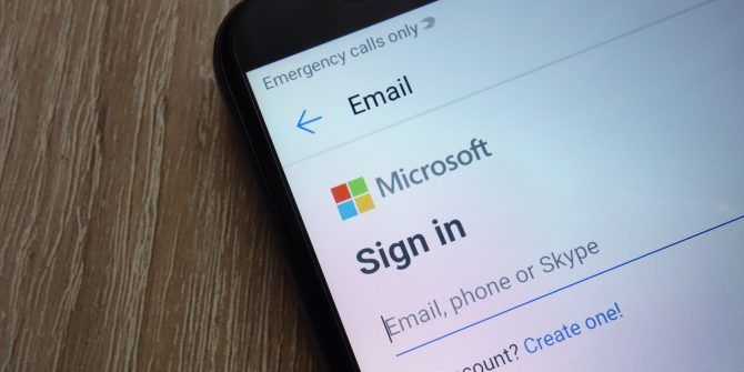 Kirjautumissähköpostiosoitteen muuttaminen Windows 10 Microsoft -tileille